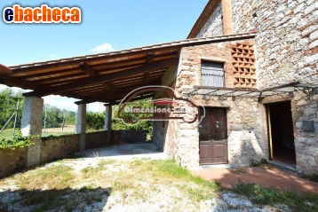 villa in vendita a Lucca in zona Nozzano