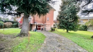 casa indipendente in vendita a Lucca in zona Centro Città