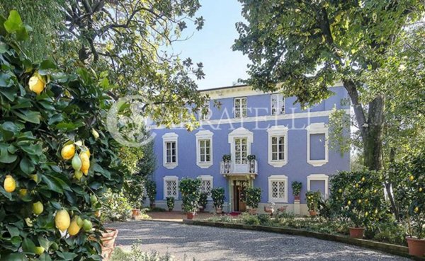 villa in vendita a Lucca in zona Pontetetto