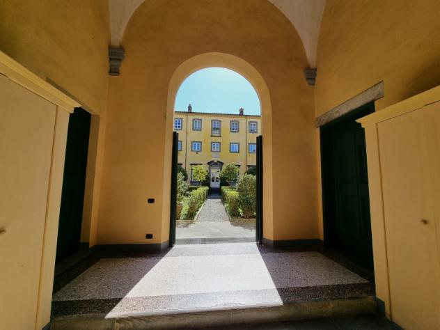 appartamento in vendita a Lucca in zona Centro Città
