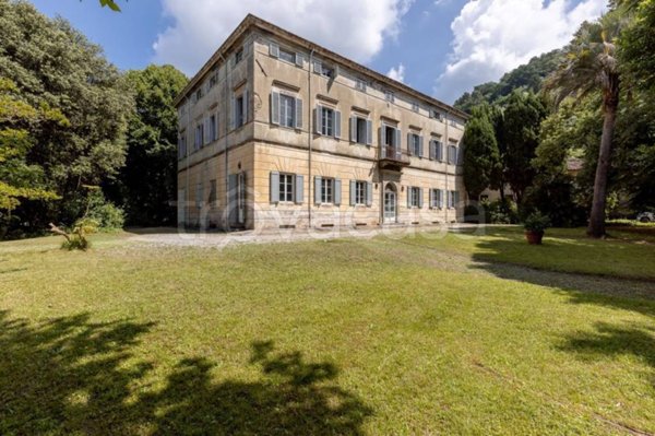 casa indipendente in vendita a Lucca in zona Ponte a Moriano