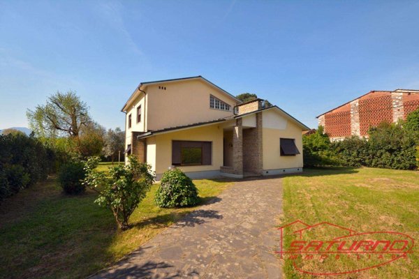 casa indipendente in vendita a Lucca in zona San Donato