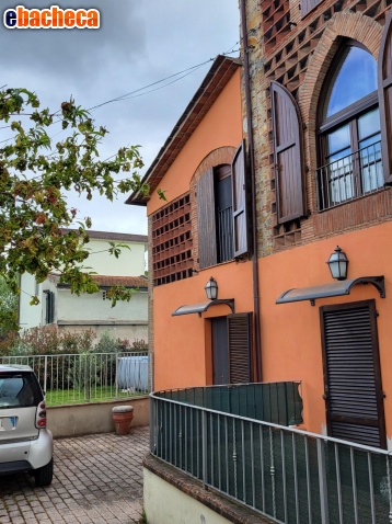 casa indipendente in vendita a Lucca in zona zona San Filippo
