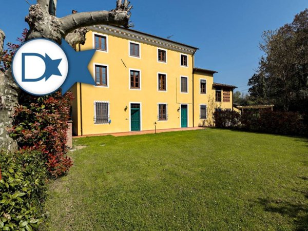 casa indipendente in vendita a Lucca in zona Balbano