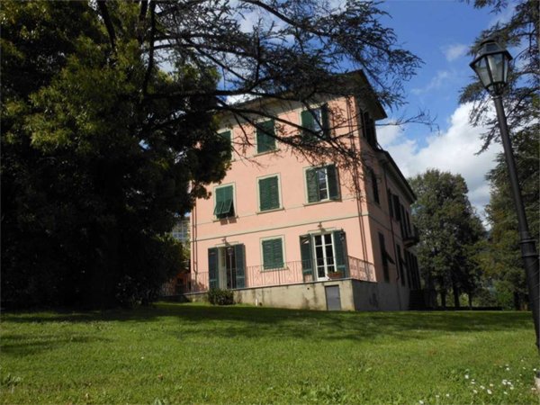 casa indipendente in vendita a Lucca in zona Torre