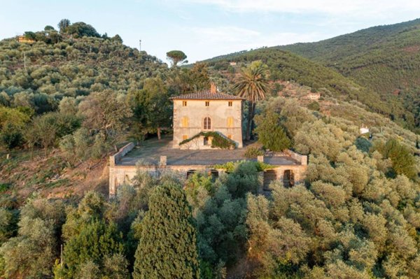 casa indipendente in vendita a Lucca in zona Zona San Concordio