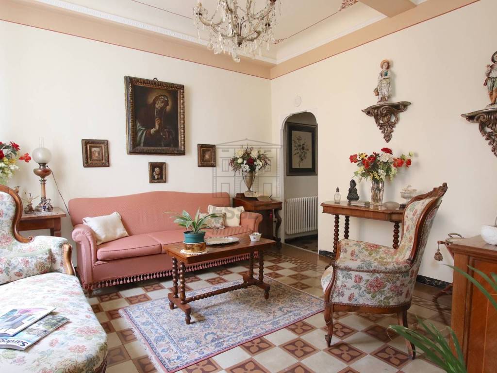 appartamento in vendita a Lucca in zona Centro Città