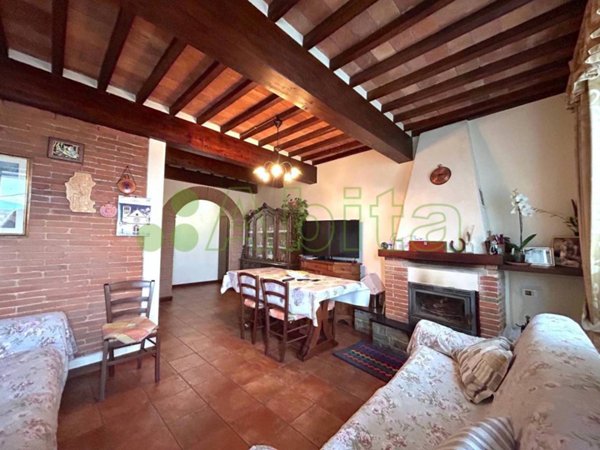 appartamento in vendita a Lucca in zona zona San Vito