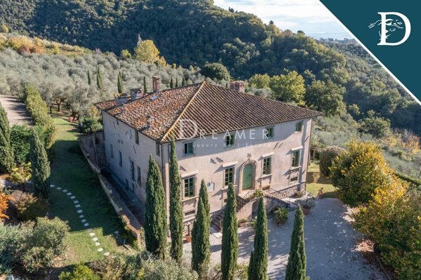 villa in vendita a Lucca in zona Monte San Quirico