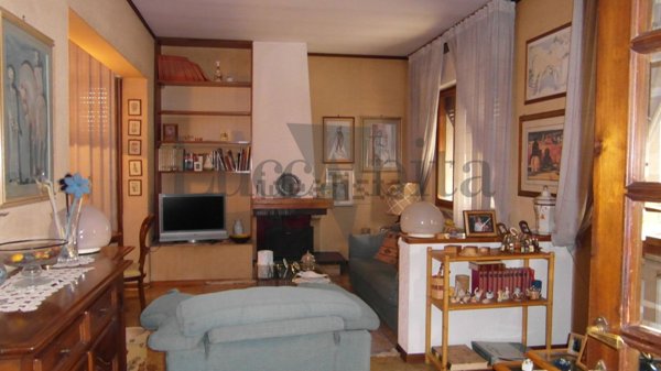 casa indipendente in vendita a Lucca in zona Sant'Anna
