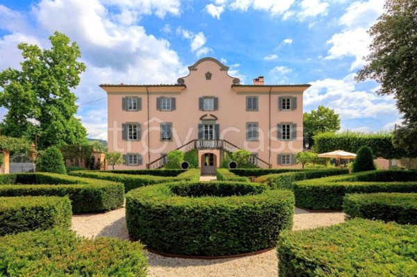 casa indipendente in vendita a Lucca in zona Monte San Quirico