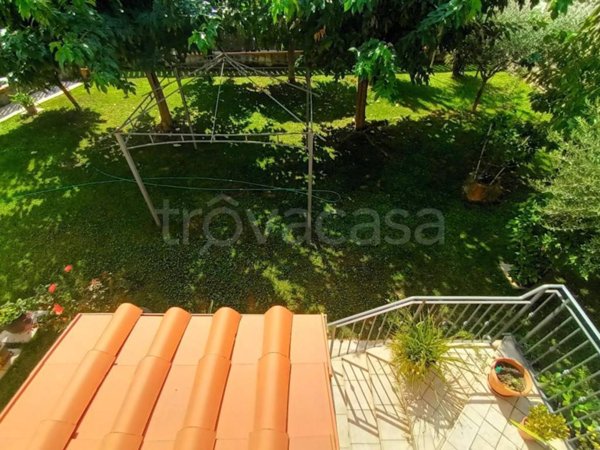 casa indipendente in vendita a Lucca in zona Zona San Concordio