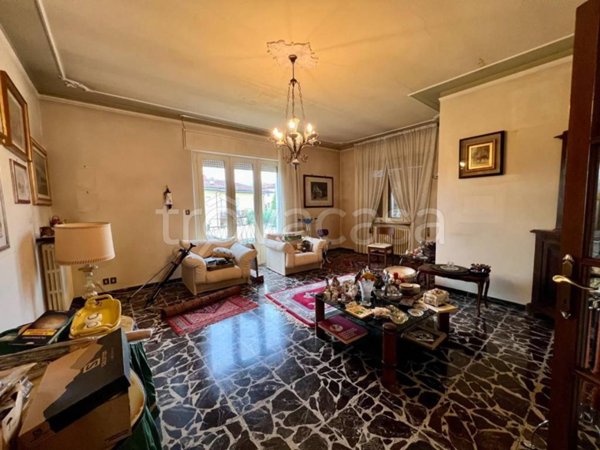 casa indipendente in vendita a Lucca in zona Monte San Quirico