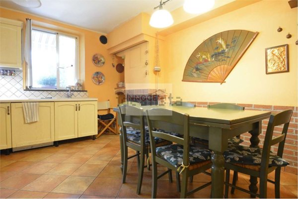 casa indipendente in vendita a Lucca in zona Nozzano