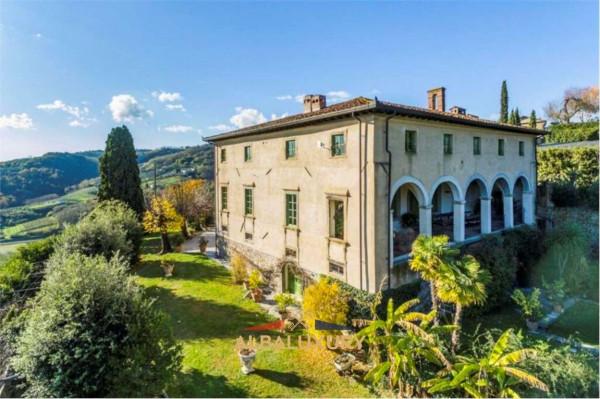 villa in vendita a Lucca in zona Monte San Quirico