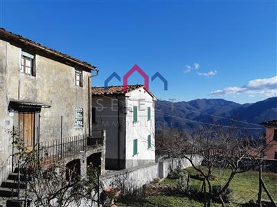 locale di sgombero in vendita a Lucca in zona Centro Città