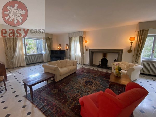 casa indipendente in vendita a Lucca in zona Monte San Quirico