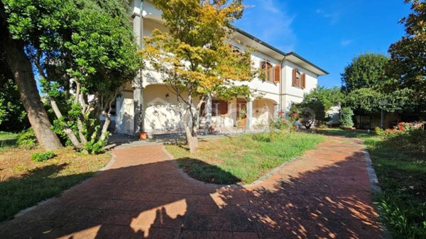 casa indipendente in vendita a Lucca in zona zona San Marco