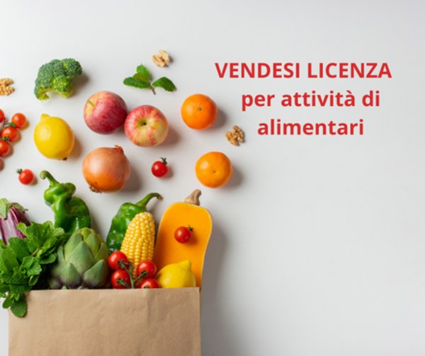 negozio in vendita a Lucca in zona Centro Città