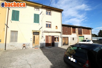 casa indipendente in vendita a Lucca in zona zona San Filippo