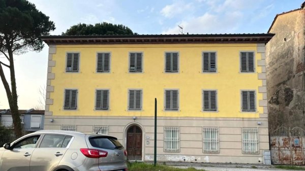 appartamento in vendita a Lucca in zona zona San Filippo