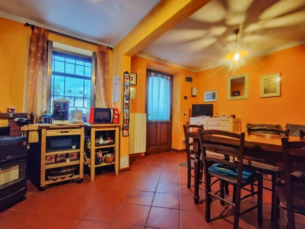 casa indipendente in vendita a Lucca in zona Sant'Angelo in Campo