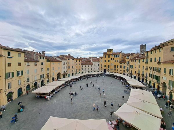 appartamento in vendita a Lucca in zona Centro Città