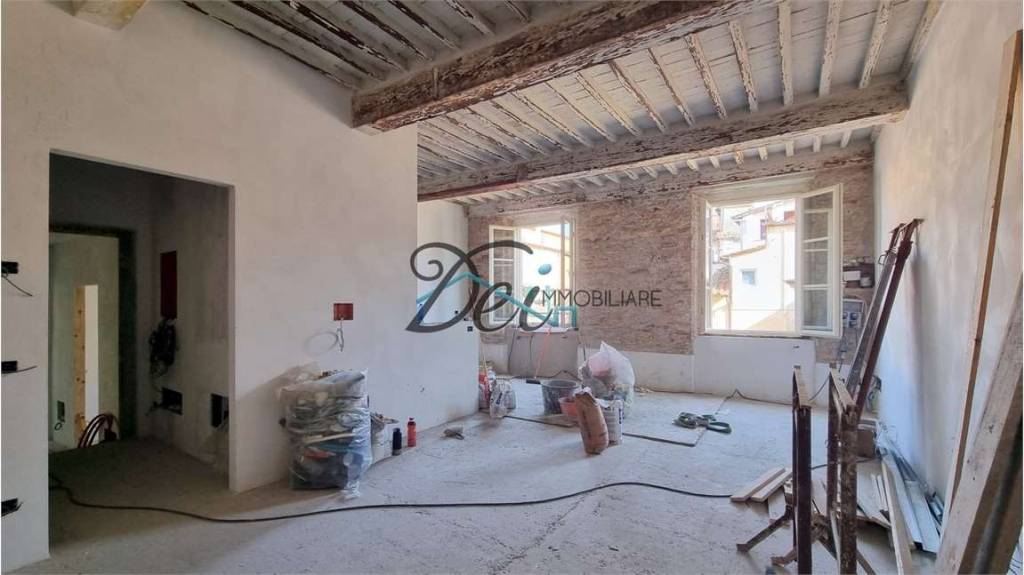 appartamento in vendita a Lucca in zona Centro Città