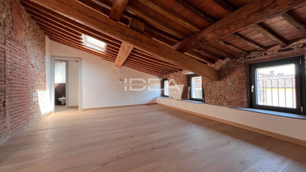 appartamento in vendita a Lucca in zona Torre