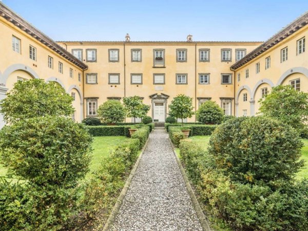 appartamento in vendita a Lucca