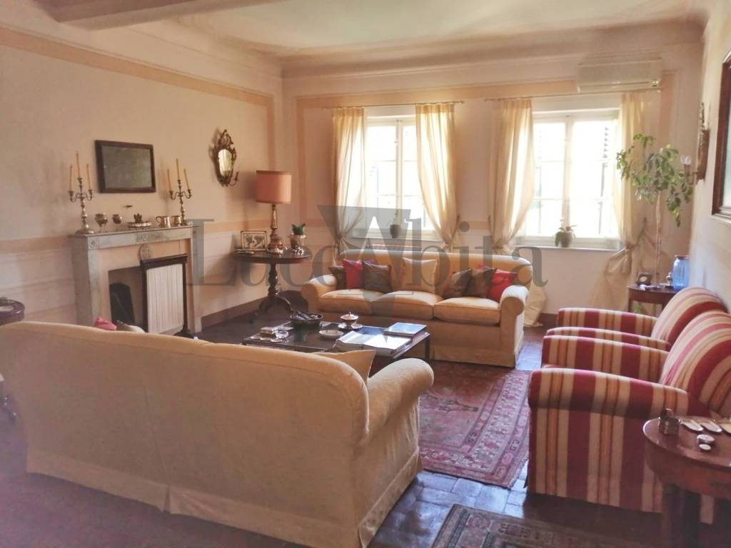 appartamento in vendita a Lucca in zona Centro Città