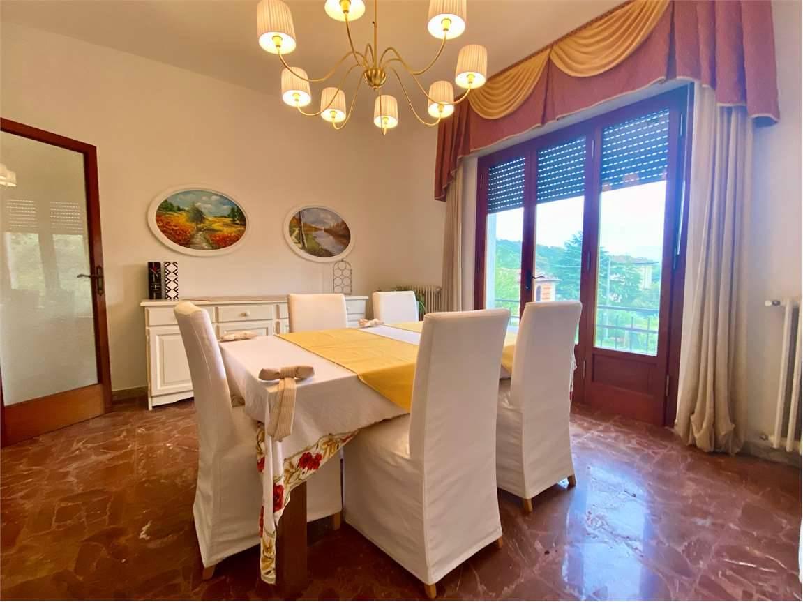 casa indipendente in vendita a Lucca in zona Nozzano