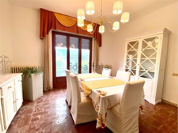 casa indipendente in vendita a Lucca in zona Nozzano