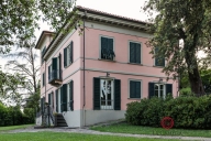 casa indipendente in vendita a Lucca
