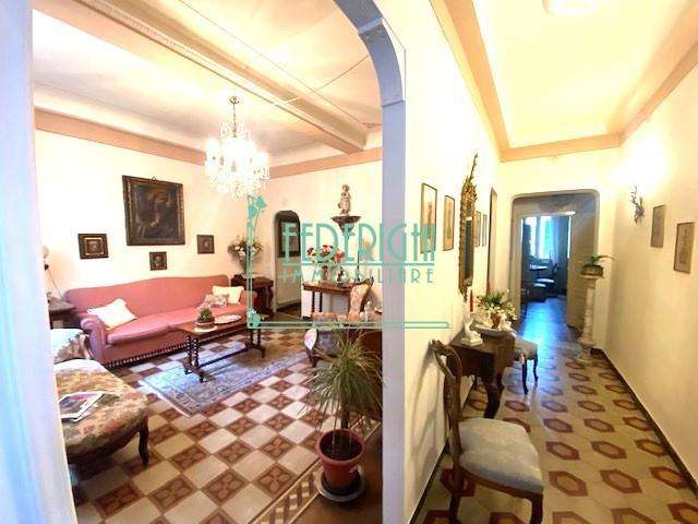 appartamento in vendita a Lucca in zona Centro Città