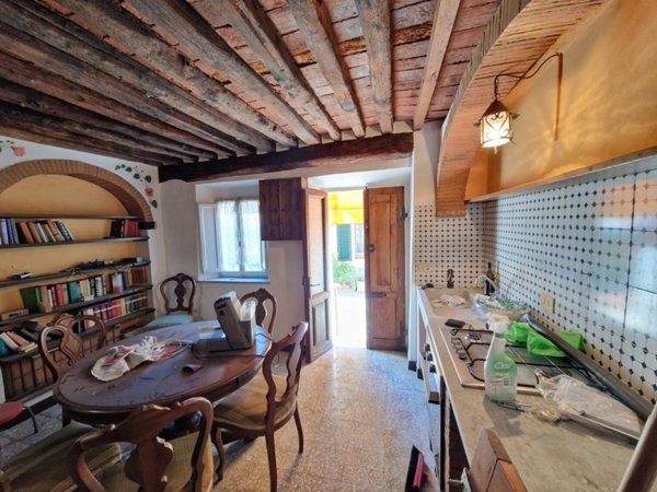 appartamento in vendita a Lucca in zona Nozzano