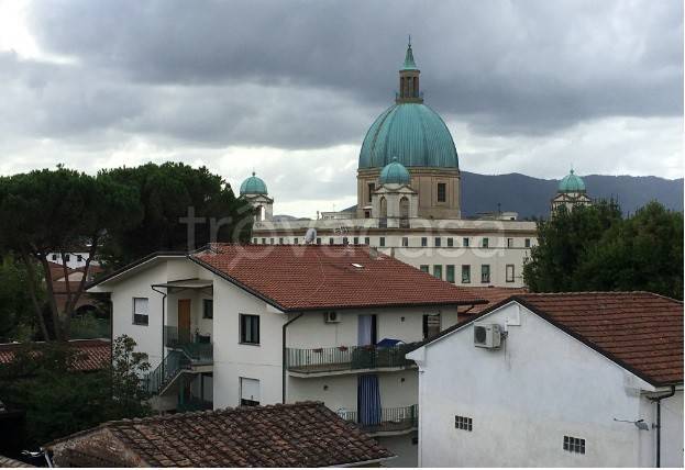 appartamento in vendita a Lucca in zona zona Arancio