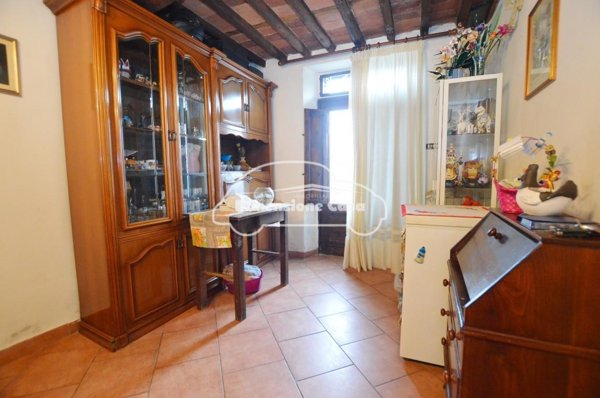 casa indipendente in vendita a Lucca in zona zona Mugnano