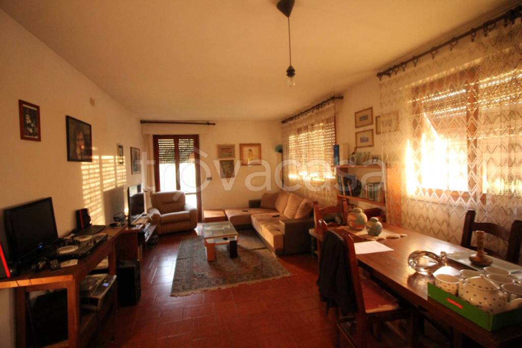 casa indipendente in vendita a Lucca in zona Sant'Anna