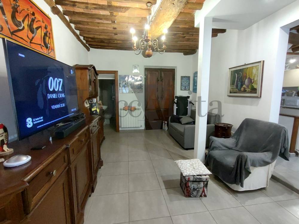 casa indipendente in vendita a Lucca in zona Sant'Anna