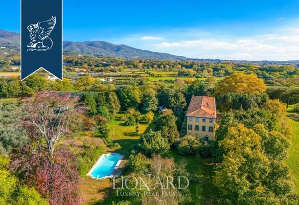 villa in vendita a Lucca in zona Palmata