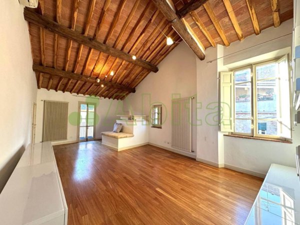 appartamento in vendita a Lucca in zona Centro Città
