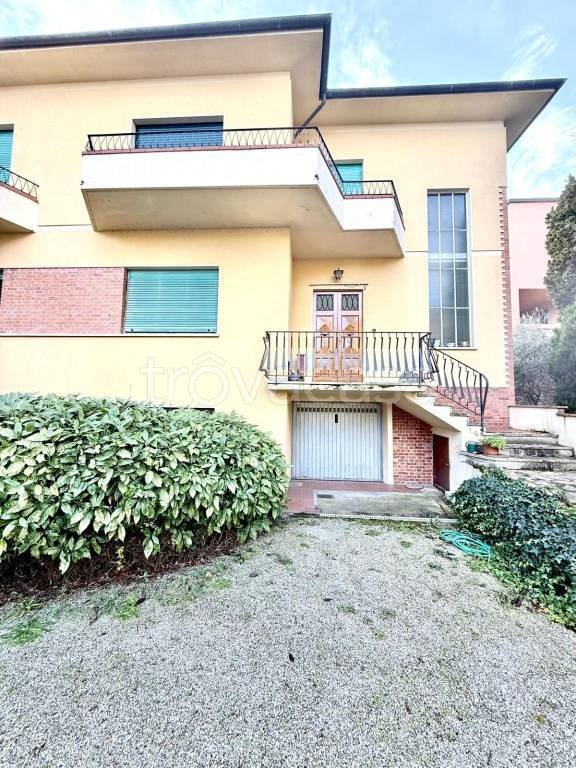 casa indipendente in vendita a Lucca in zona zona San Marco