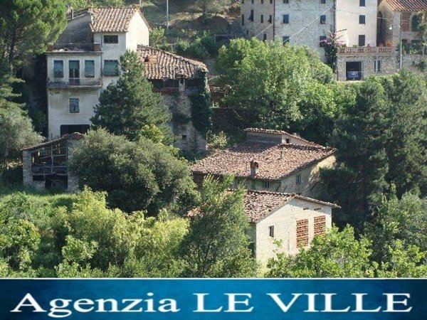 casa indipendente in vendita a Lucca in zona Mastiano