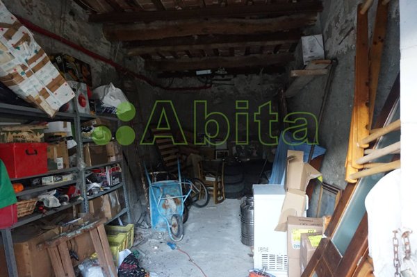 casa indipendente in vendita a Lucca in zona Ponte a Moriano