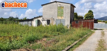 casa indipendente in vendita a Lucca in zona San Pietro a Vico