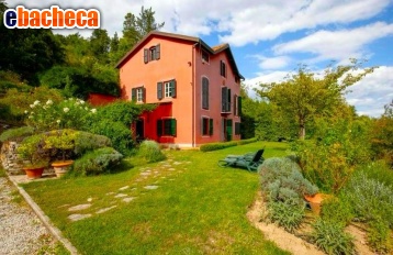 casa indipendente in vendita a Lucca in zona Centro Città
