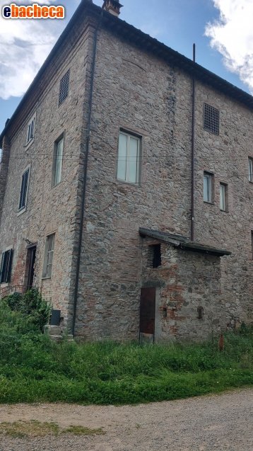 casa indipendente in vendita a Lucca
