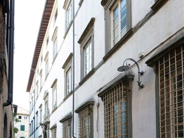 appartamento in vendita a Lucca in zona Centro Città