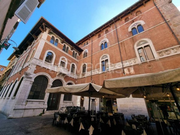 casa indipendente in vendita a Lucca in zona Torre
